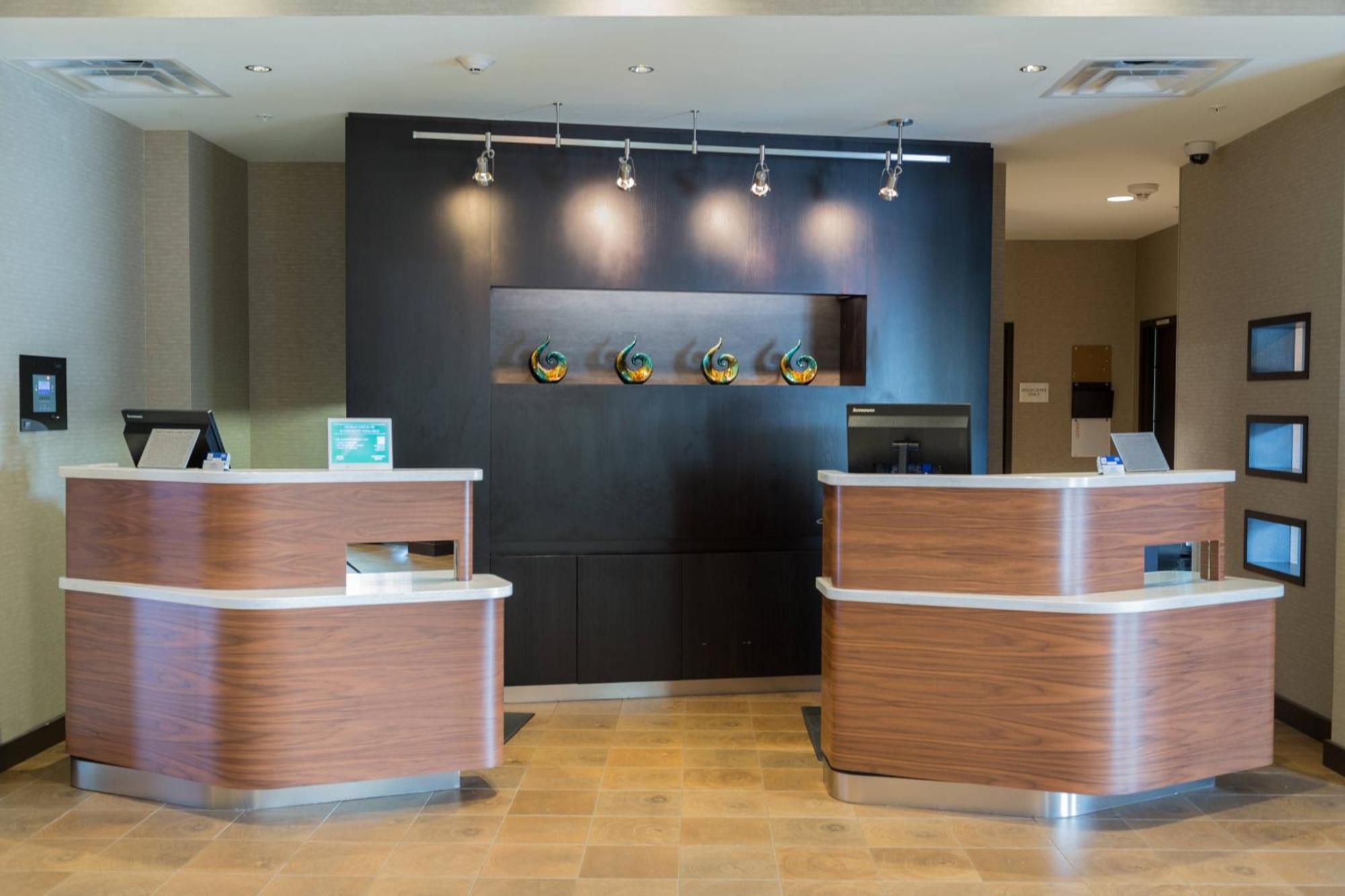 Courtyard By Marriott Morgantown Hotel Exterior foto