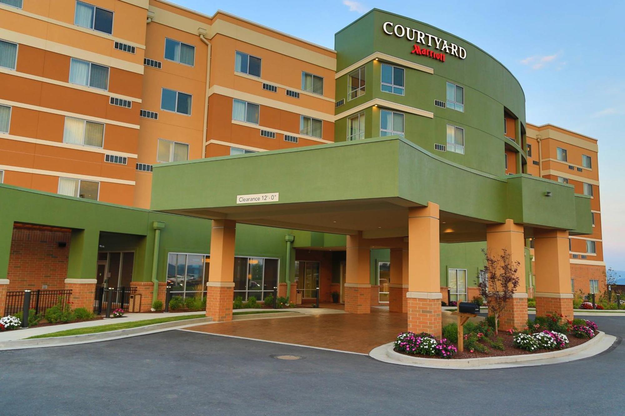 Courtyard By Marriott Morgantown Hotel Exterior foto